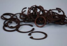 Circlips DIN 471 : guide pour arbres mécaniques