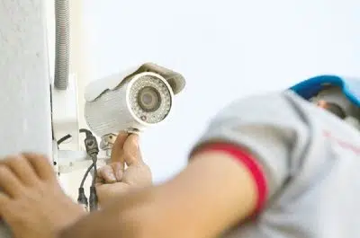 Quels sont les avantages des caméras de surveillance à installer dans une maison