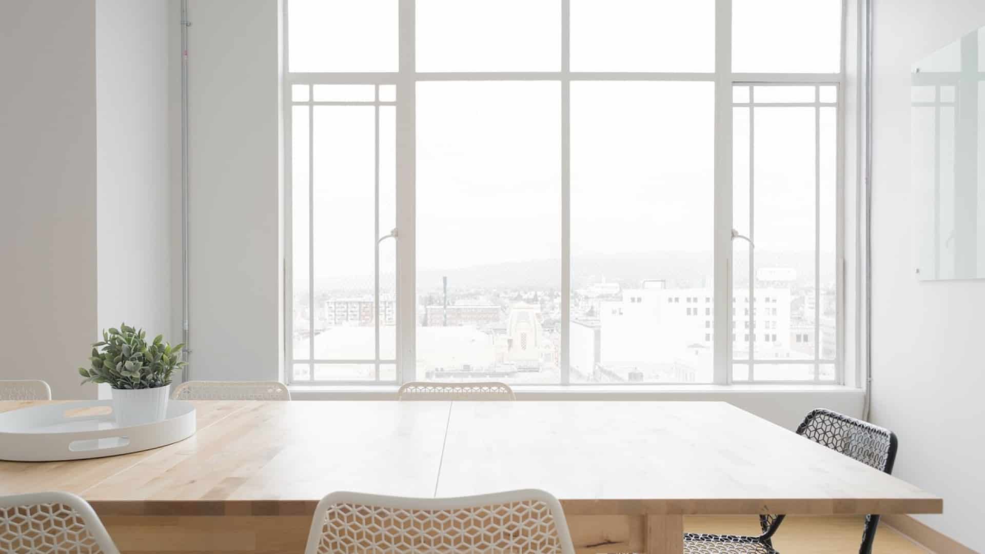 Combien coûte une porte-fenêtre en baie vitrée ? 