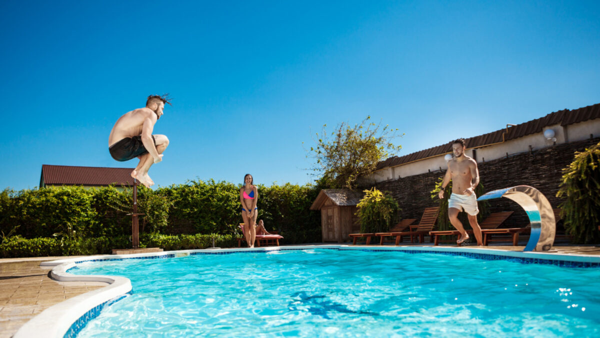 Comment choisir la piscine parfaite pour votre jardin ?
