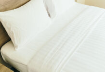Parure de lit en pur lin : l’élégance et le confort dans votre chambre