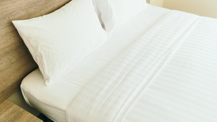 Parure de lit en pur lin : l’élégance et le confort dans votre chambre