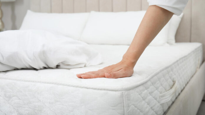 Quel niveau de fermeté choisir pour un matelas à ressorts selon votre morphologie ?